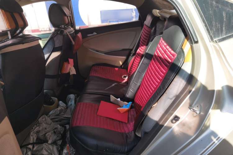 Used Hyundai Verna (older generation) 2010 Sedan 1.4L Manual Comfort GS
