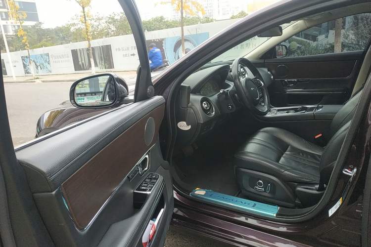 Used Jaguar XJ 2016 XJL 3.0 SC Two-Wheel-Drive Elegant Business Edition