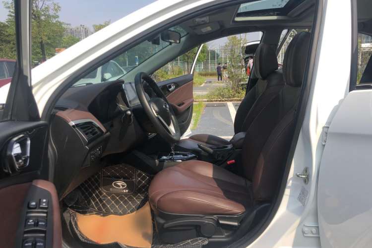 Used Soueast A5 Wing Dance 2019 1.5L CVT Wing Platinum Edition China VI
