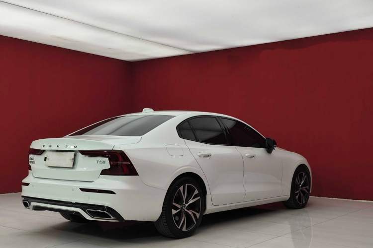 Used Volvo S60 2020 T5 Zhiya Sport Edition
