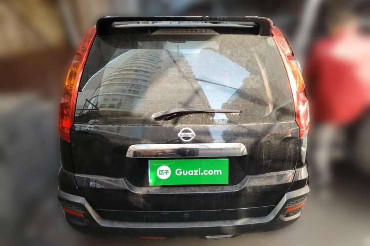 Used Dongfeng Fengdu MX6 2015 2.0L CVT Two-Wheel Drive Excellence Edition Rear