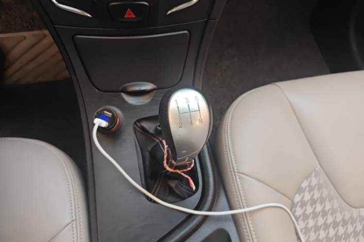 Used GAC Trumpchi GA3S Vision 2014 1.6L Manual Elite ESP Version
