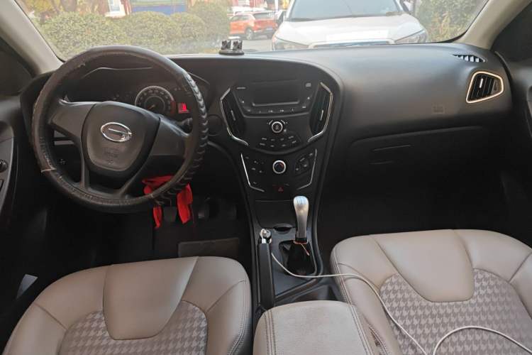 Used GAC Trumpchi GA3S Vision 2014 1.6L Manual Elite ESP Version
