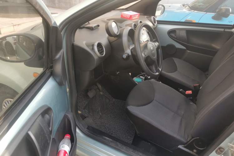 Used BYD F0 2013 1.0L AMT XuanKu Model Driver Seat