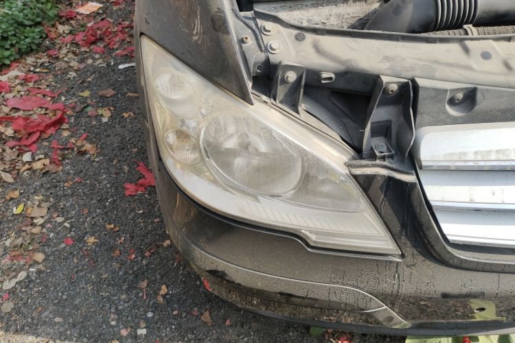 Used Mercedes-Benz Viano 2011 2.5L Navigator Edition