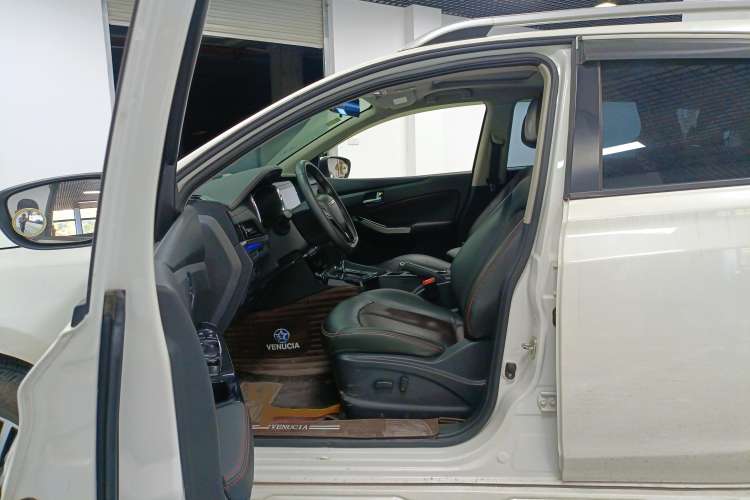 Used Venucia T70 2019 2.0L CVT Enjoy Edition China V Standard