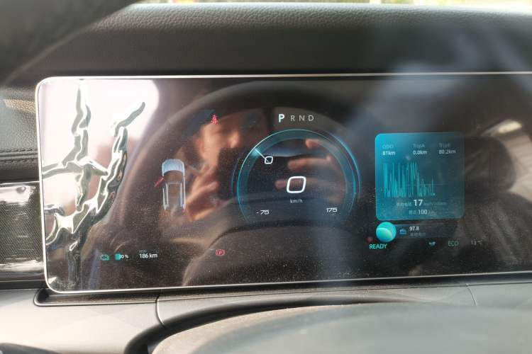 Used WM Motor W6 2021 520 km NEX Exploration Edition