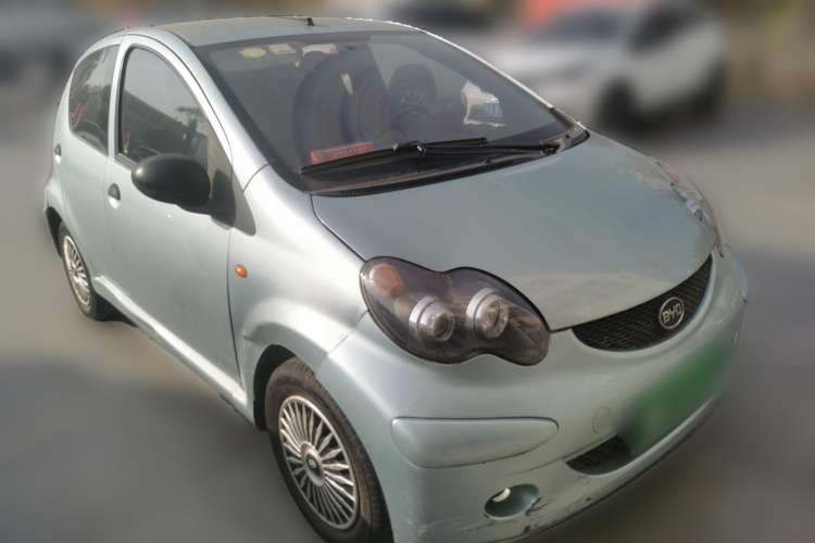 Used BYD F0 2013 1.0L AMT XuanKu Model Front Right 45 Deg