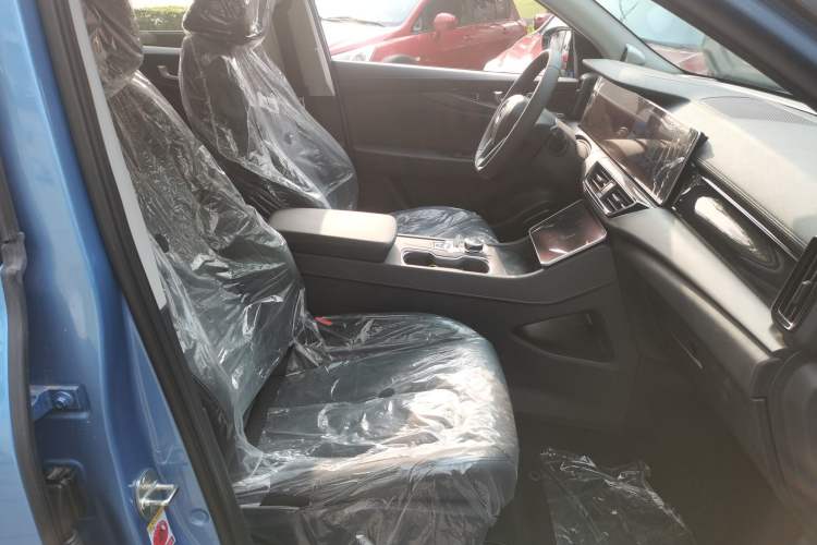 Used WM Motor W6 2021 520 km NEX Exploration Edition