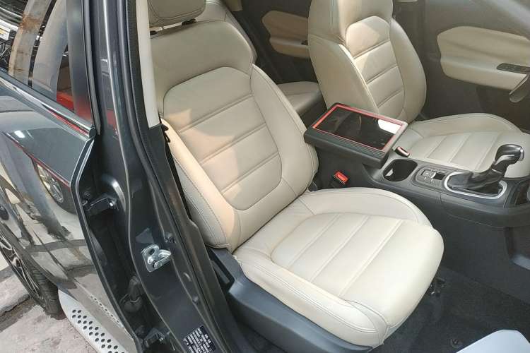 Used MG GS 2015 2.0TGI TST Luxury Edition
