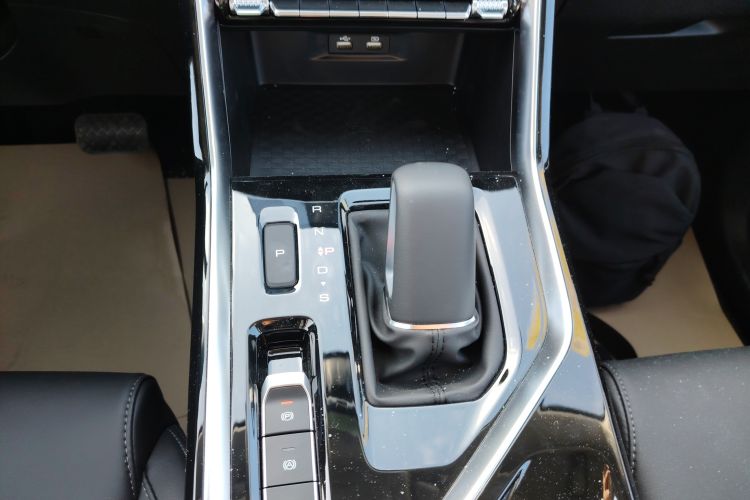 Used Wuling Asta 2022 2.0L DHT Electric Power Version
