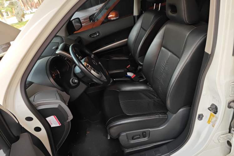 Used Nissan X-Trail 2010 2.5L CVT Luxury Edition 4WD Left Front Seat