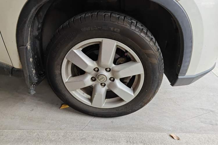 Used Nissan X-Trail 2010 2.5L CVT Luxury Edition 4WD Right Front Wheel Hub