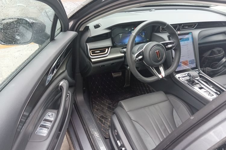 Used Hongqi H6 2023 2.0T Zhiyi Version
