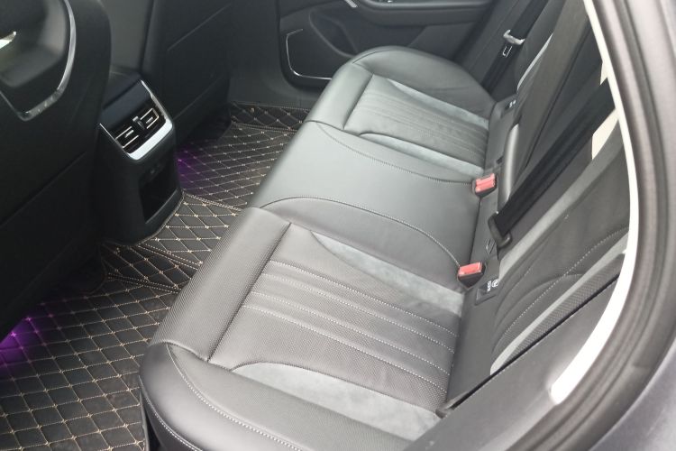 Used Hongqi H6 2023 2.0T Zhiyi Version
