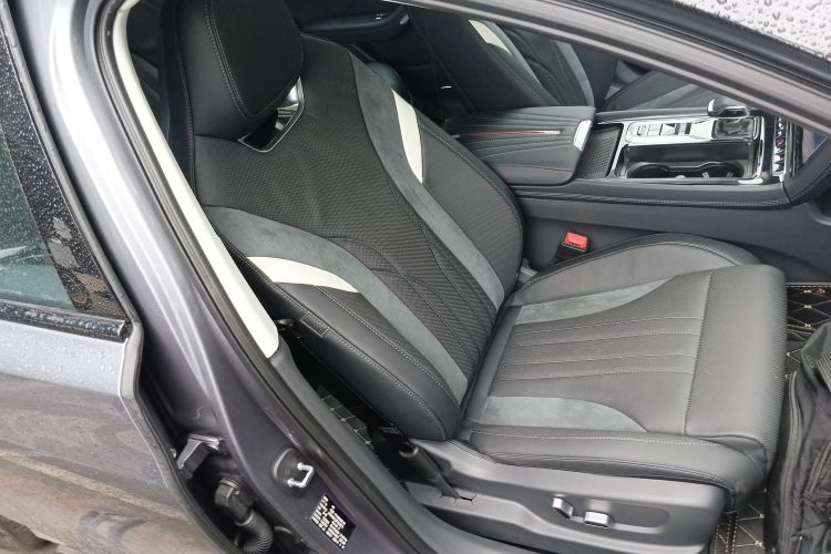 Used Hongqi H6 2023 2.0T Zhiyi Version
