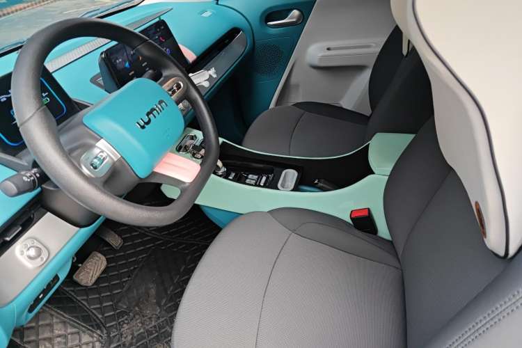 Used CHANGAN Lumin 2022 301km Honey-Sweet Version
