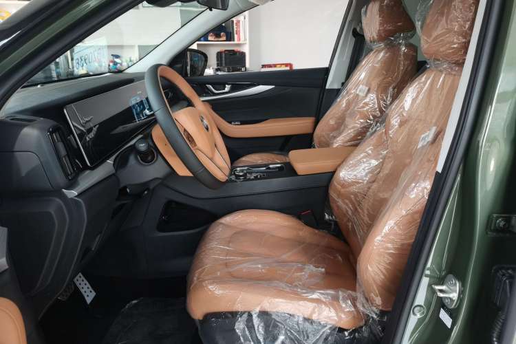 Used WM Motor W6 2021 520 km NEX Exploration Edition