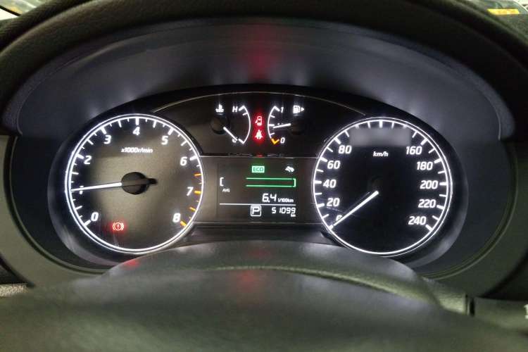 Used Nissan Tiida 2016 1.6L CVT Cool Dynamic Edition