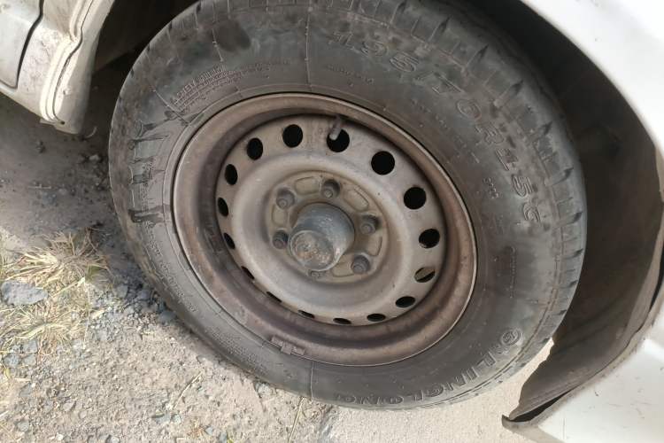 Used Jinbei Express 2020 2.0L China VI Standard Practical 6-Seater G6P-5 1TZS