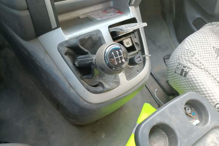 Used Jinbei Express 2020 2.0L China VI Standard Practical 6-Seater G6P-5 1TZS