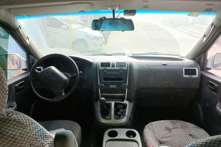 Used Jinbei Express 2020 2.0L China VI Standard Practical 6-Seater G6P-5 1TZS