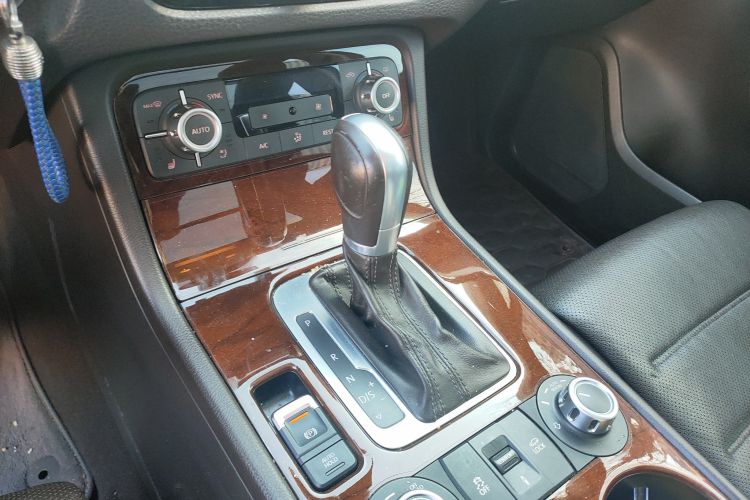 Used Volkswagen Touareg 2015 3.0 TSI Audacious Limited Edition
