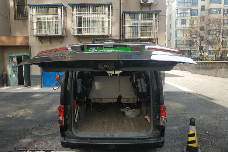 Used Nissan NV200 2011 1.6L 232 Seats Zunya Trim Trunk