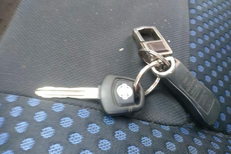 Used Nissan NV200 2011 1.6L 232 Seats Zunya Trim Vehicle Key