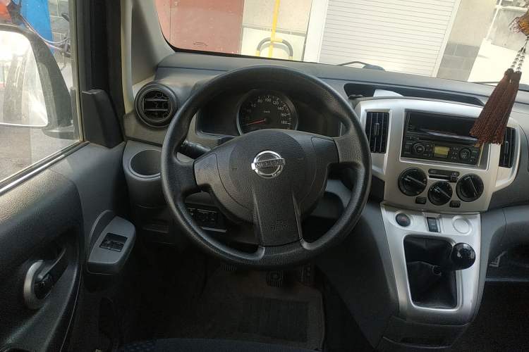 Used Nissan NV200 2011 1.6L 232 Seats Zunya Trim Steering Wheel