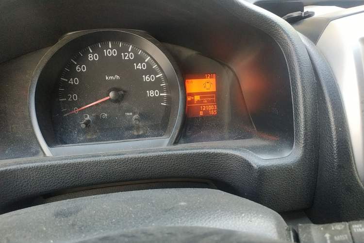 Used Nissan NV200 2011 1.6L 232 Seats Zunya Trim Odometer Close Up