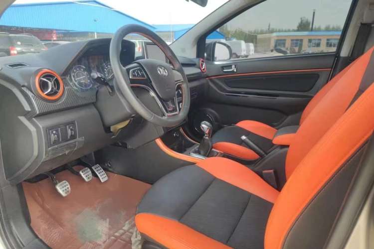 Used BAIC Senova X25 2015 1.5L manual Comfort trim level
