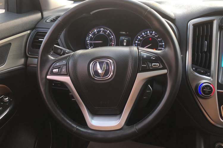 Used Changan CS95 2017 2.0T Four-Wheel Drive SmartDrive Edition