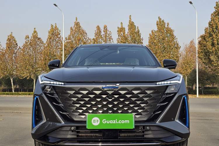 Used Oshan Z6 New Energy 2023 ZhiDian iDD 150KM Flagship PLUS Smart Parking Edition
