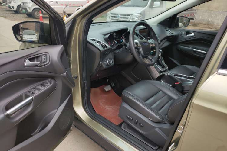 Used Ford Kuga 2015 2.0L GTDi Four-Wheel Drive Elite Model
