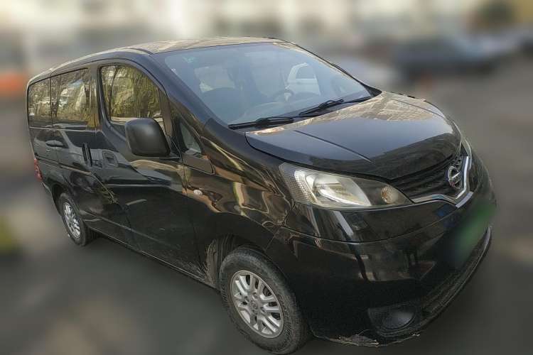 Used Nissan NV200 2011 1.6L 232 Seats Zunya Trim Front Right 45 Deg