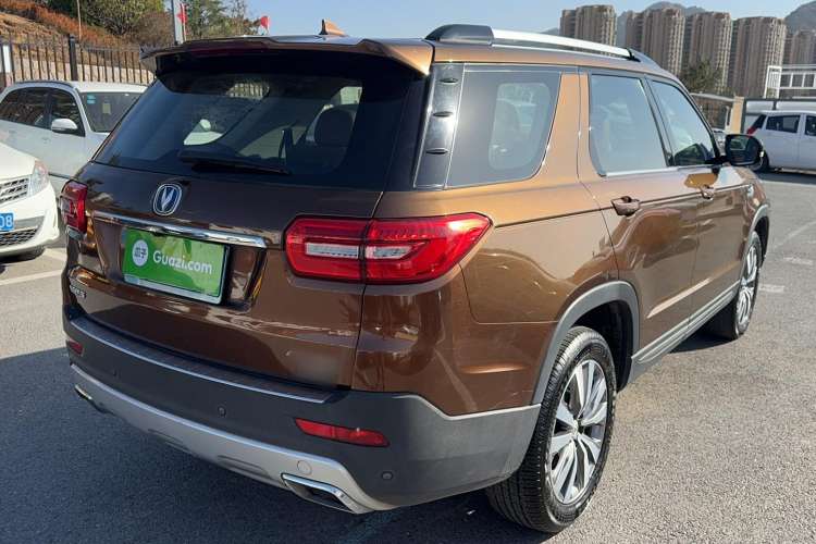 Used CHANGAN CS95 2017 2.0T Two-Wheel Drive Zhitu Edition