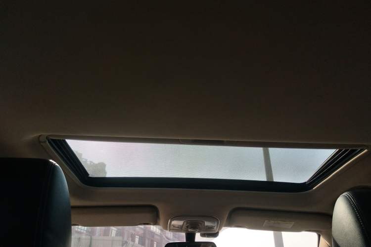 Used BYD Song 2016 GaiShi Edition 1.5TID Automatic Elite Model
