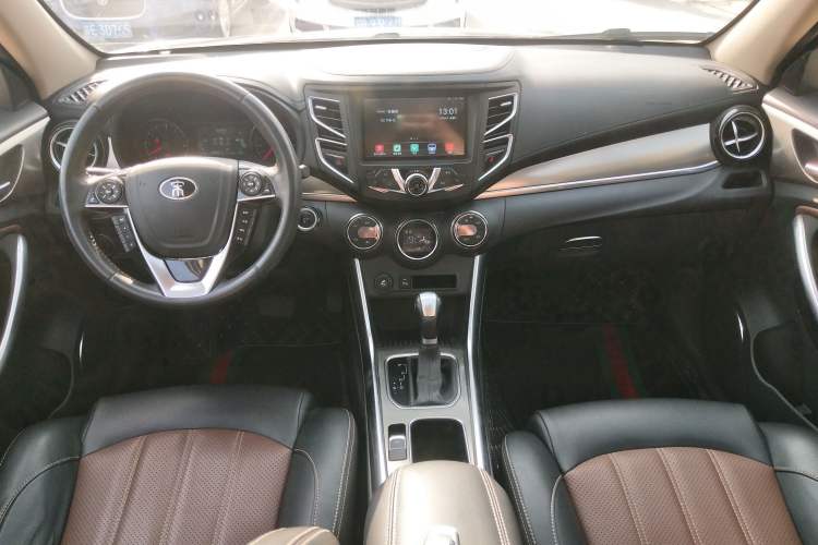 Used BYD Song 2016 GaiShi Edition 1.5TID Automatic Elite Model
