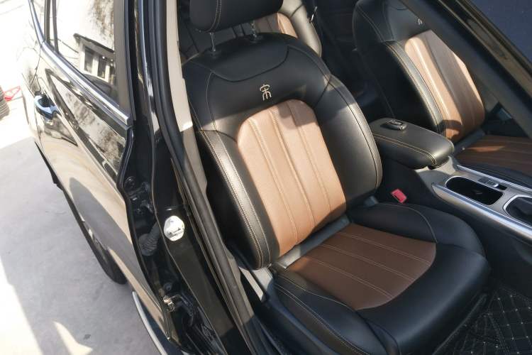 Used BYD Song 2016 GaiShi Edition 1.5TID Automatic Elite Model
