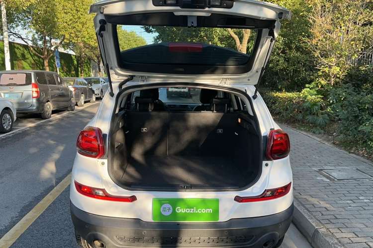 Used Qoros 5 2018 Revised Version 1.6T Automatic Leading Edition
