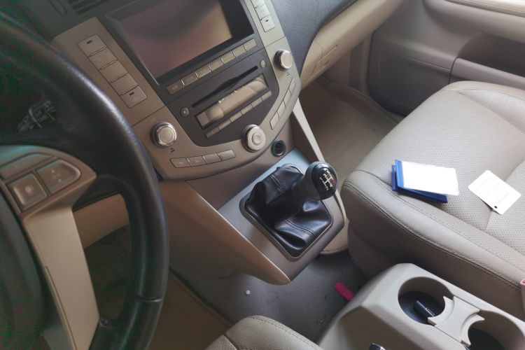 Used BYD S6 2011 2.0L Manual Luxury Version
