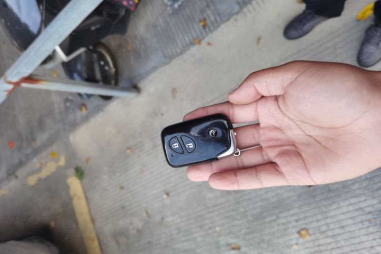 Used BYD S6 2011 2.0L Manual Luxury Version
