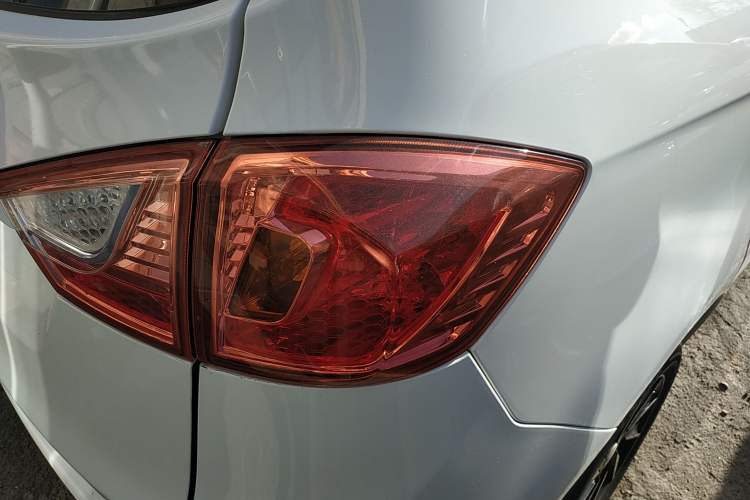 Used FAW Yingzhi 737 2015 1.5L Manual Comfort Model
