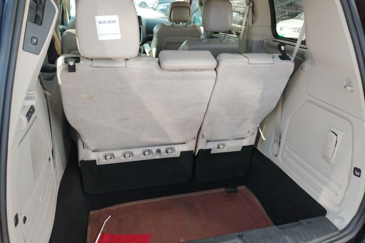 Used Chrysler Grand Voyager 2013 3.6L Luxury Edition Trunk