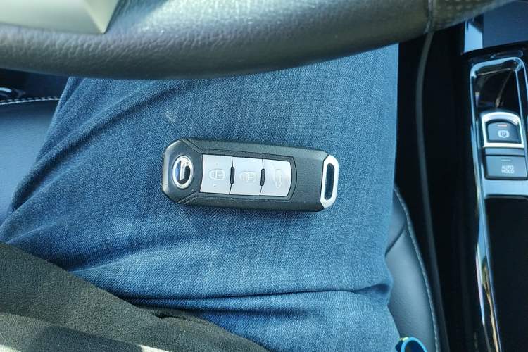 Used GAC Trumpchi GA6 2016 235T DCT Elite Edition
