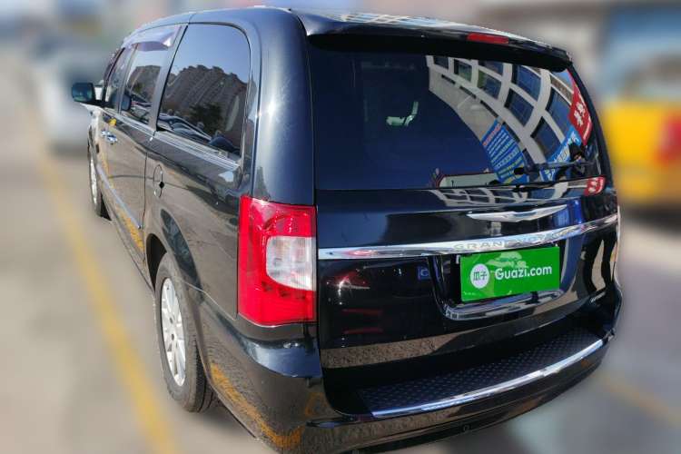 Used Chrysler Grand Voyager 2013 3.6L Luxury Edition Rear Left 45 Deg