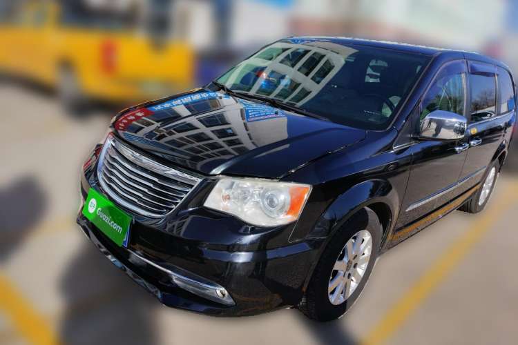 Used Chrysler Grand Voyager 2013 3.6L Luxury Edition