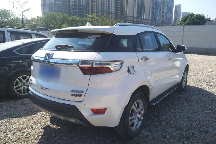 Used JMC Yusheng S330 2016 1.5L GTDi Automatic Two-Wheel Drive Comfort Edition
