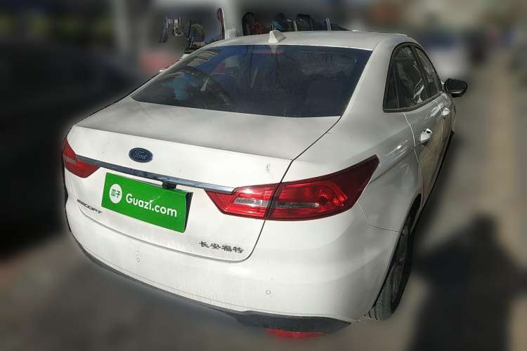 Used Ford Escort 2019 Revised 1.5L Automatic ZhiXiang Version (Tire Pressure Monitoring) China VI Standard
